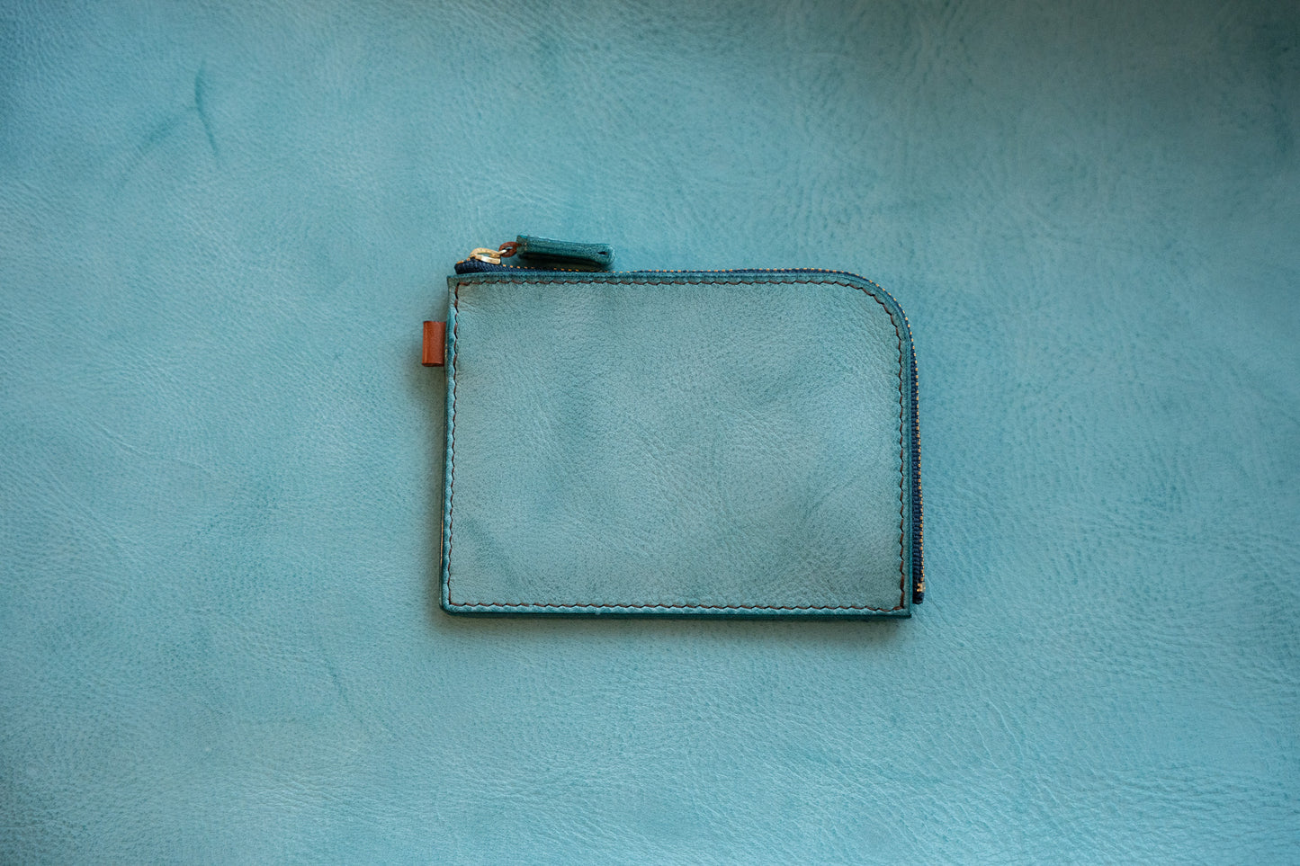 【一点物】L字ファスナー スリム財布 アイスブルー