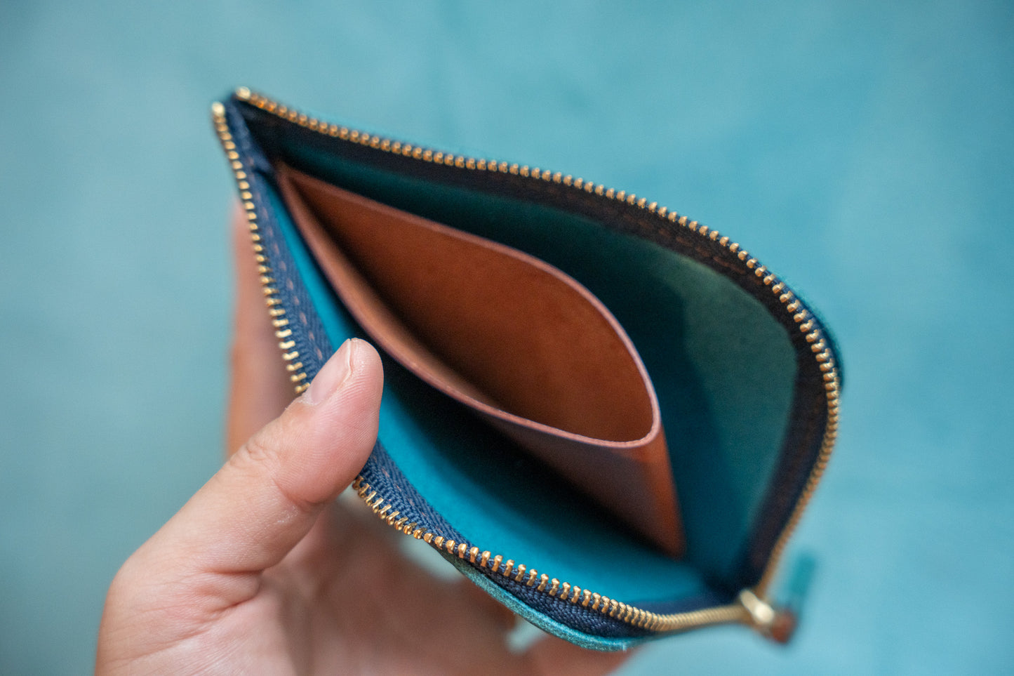 【一点物】L字ファスナー スリム財布 アイスブルー