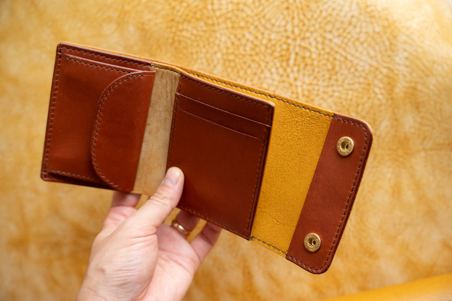 【一点物】ミニ財布 イエローxセサンタ 背面ポケット付き