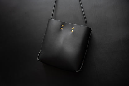 【一点物】ショルダーバッグ　ブラック