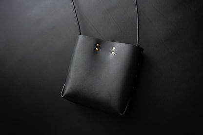 【一点物】ショルダーバッグ　ブラック