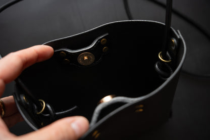 【一点物】ショルダーバッグ　ブラック