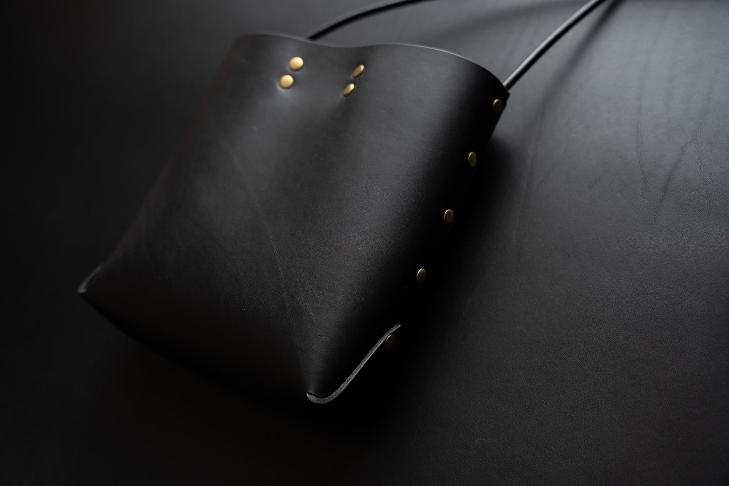 【一点物】ショルダーバッグ　ブラック