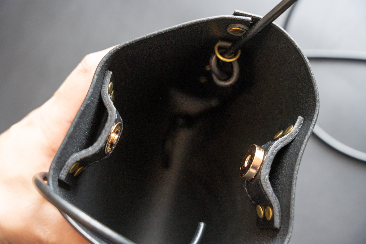 【一点物】ショルダーバッグ　ブラック