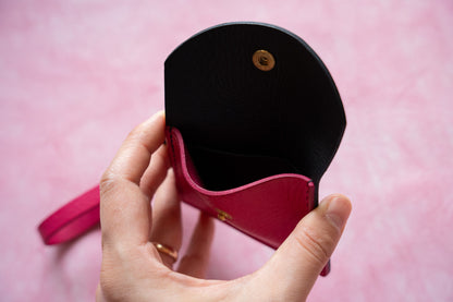 【一点物】ストラップ付きナディア  ブラックxピンク